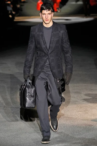 Look 40
